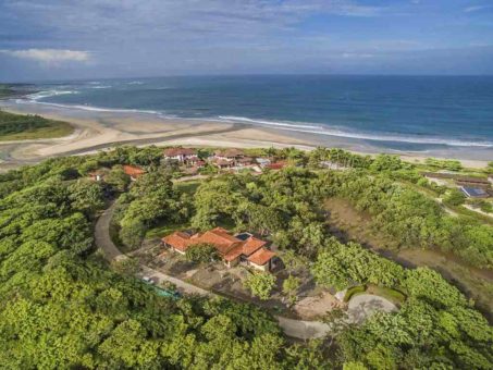 Casa Leon Luxury Beachfront – Hacienda Pinilla – Avellanas