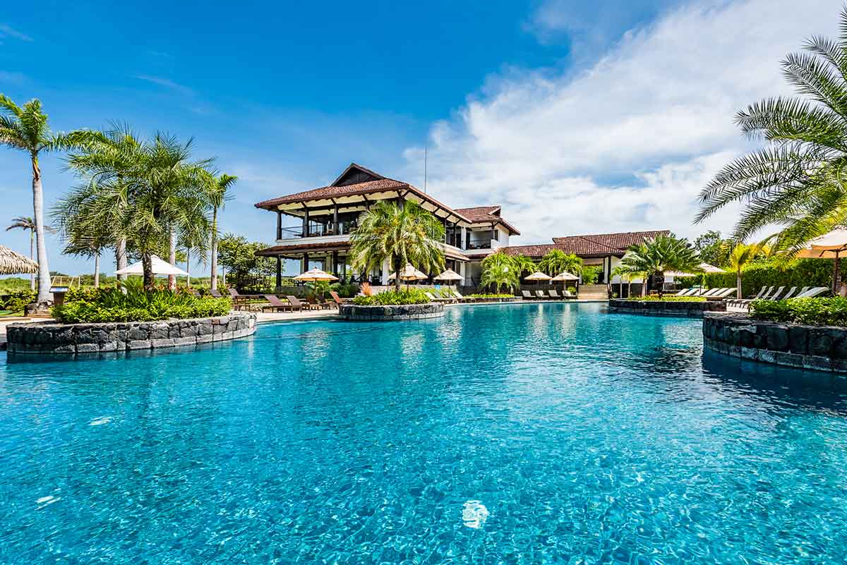 Select a Costa Rica luxury real estate in Pinilla