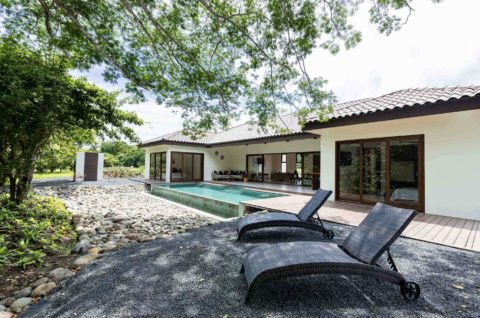 Buying a home in Costa Rica for a group of friends