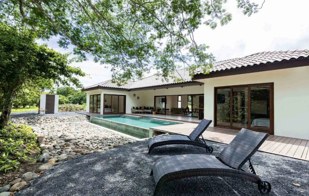 Get amazing Costa Rica luxury real estate for your vacations in Costa Rica
