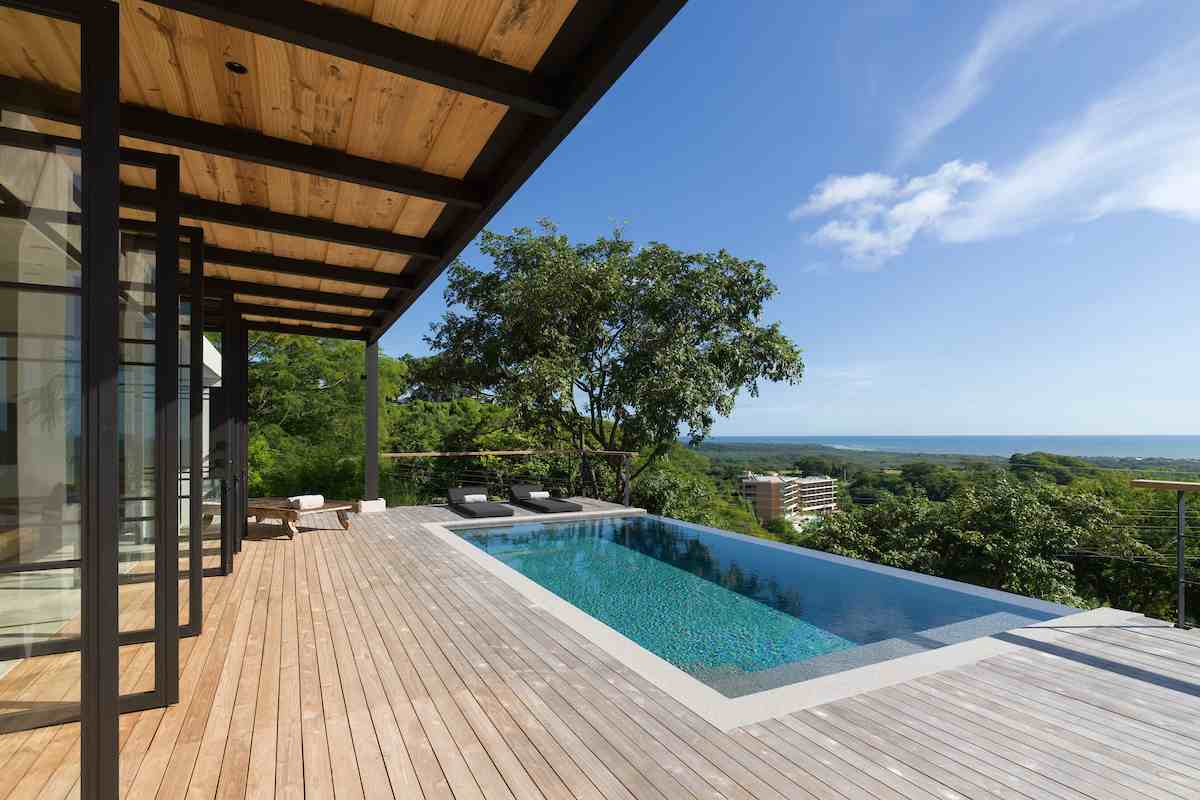 Enjoy from these amazing beachfront homes for sale in Costa Rica