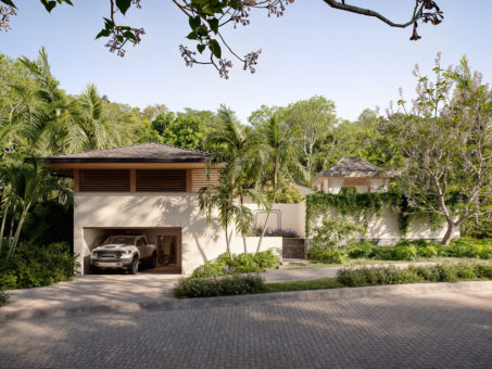 Casa Halaman: Luxury courtyard villa in gated community in Tamarindo 100m from the ocean